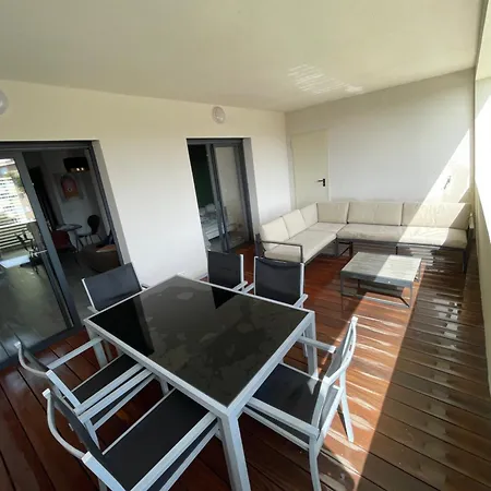 Grand Moderne Confort アパート *