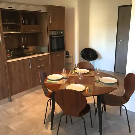 Grand Moderne Confort Apartment