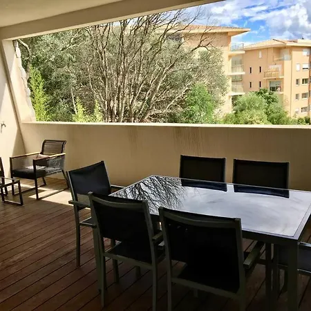 Apartment Grand Moderne Confort *